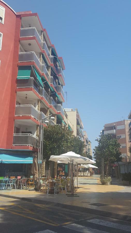 Apartamento Vacacional ซาลอว์ ภายนอก รูปภาพ